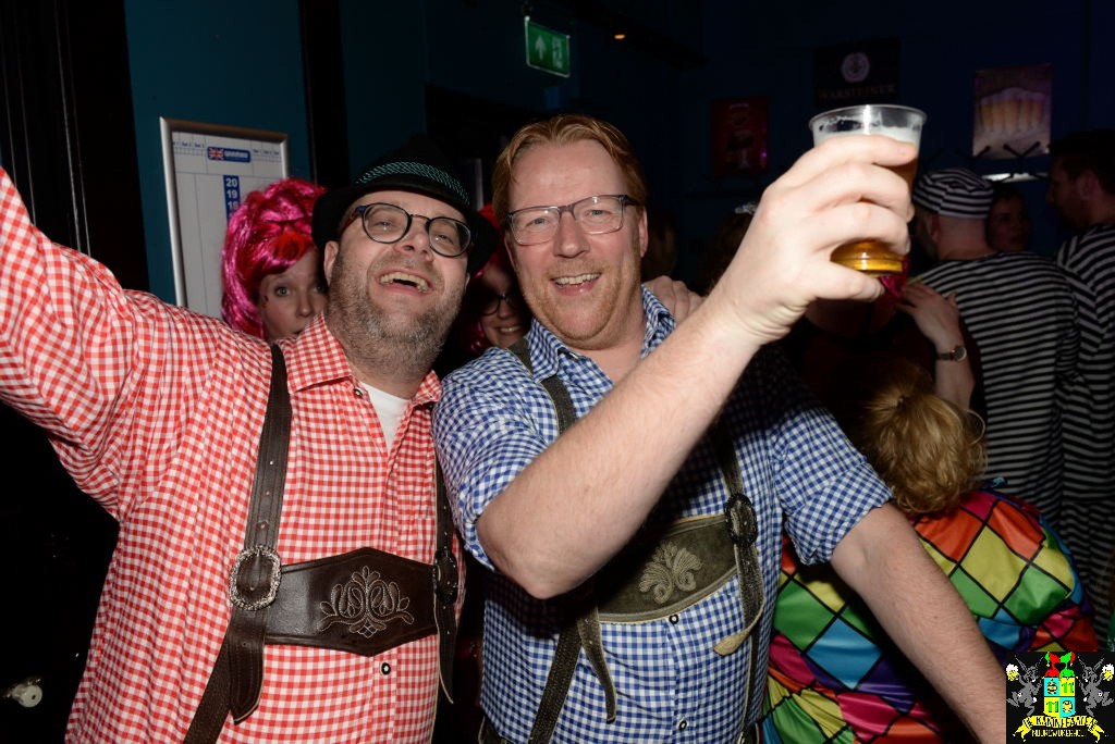 ../Images/Carnavals vrijdagavond in VdG 159.jpg